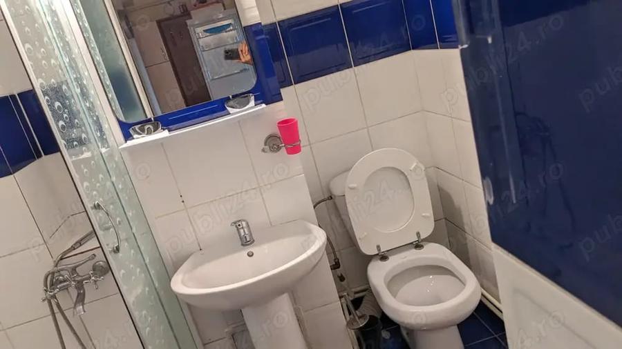 Garsonieră decomandată în Central