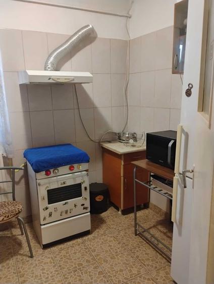 Apartament cu 2 camere decomandat în Vest