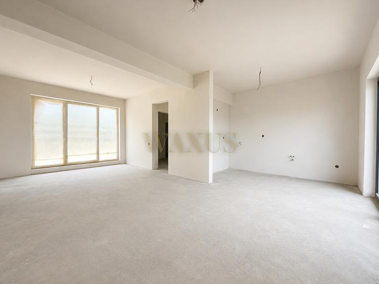Duplex cu 6 camere cu Canalizare în Chinteni