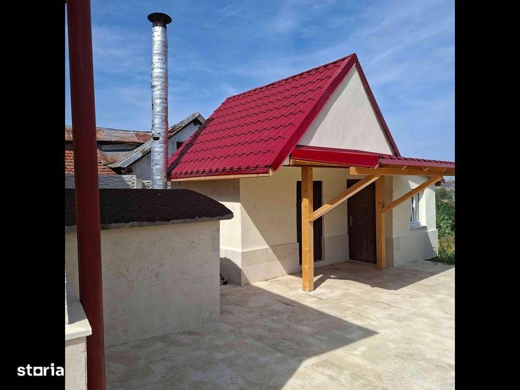Casă cu 3 camere în Șimnicu de Sus