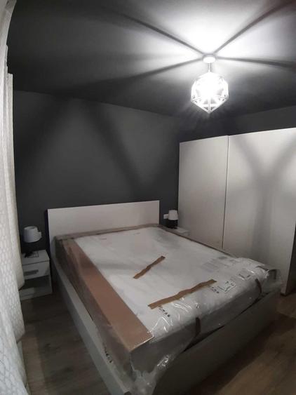 Apartament cu 3 camere decomandat în Florești