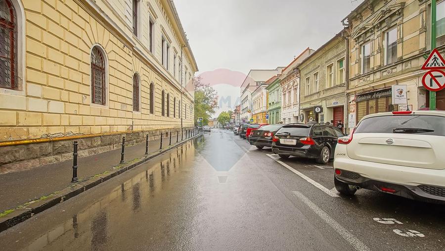 Investiție în Centrul Istoric | 2 Studiouri | Lângă Colegiul Șaguna - 6
