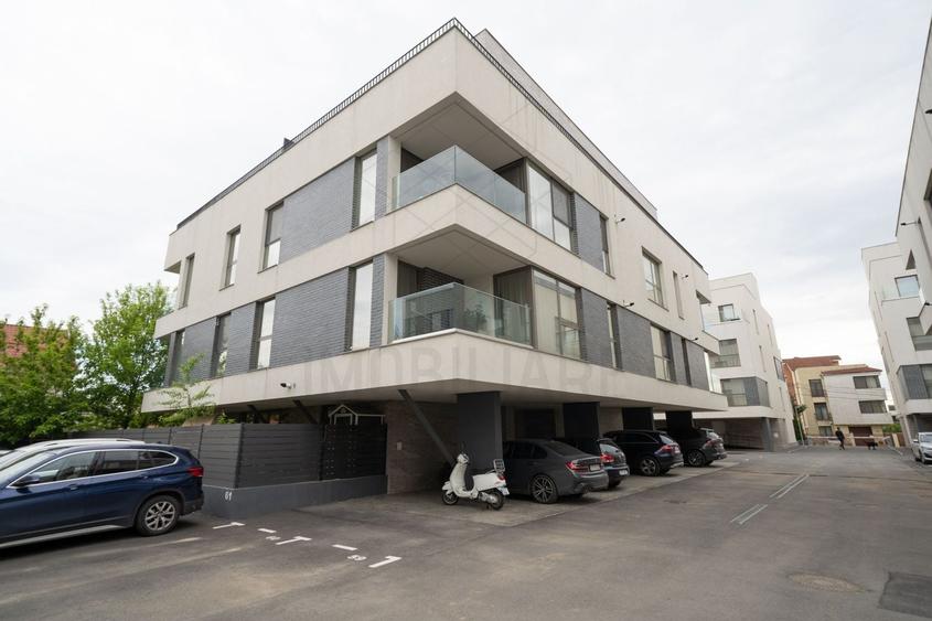 Apartament cu 2 camere decomandat, mobilat în Sisești