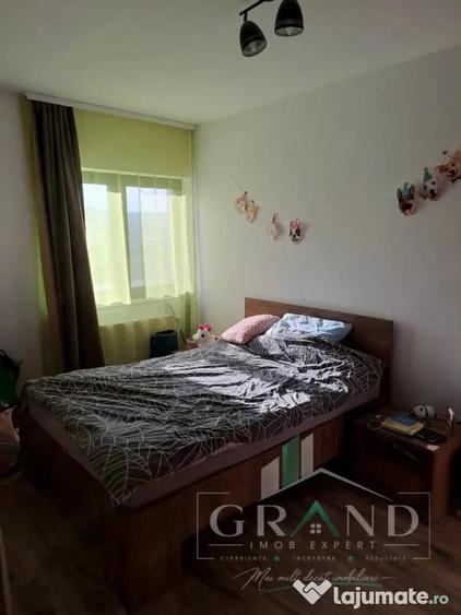 Apartament cu 2 camere semidecomandat în Borhanci