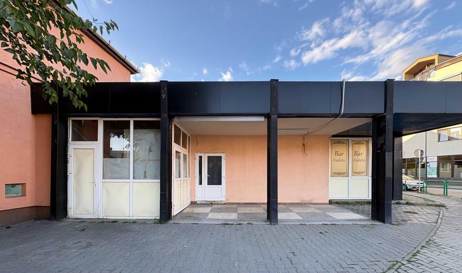 Spațiu comercial, de 100 mp, în Central