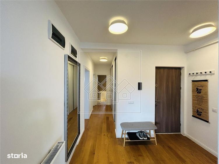 Apartament cu 3 camere în Șelimbăr