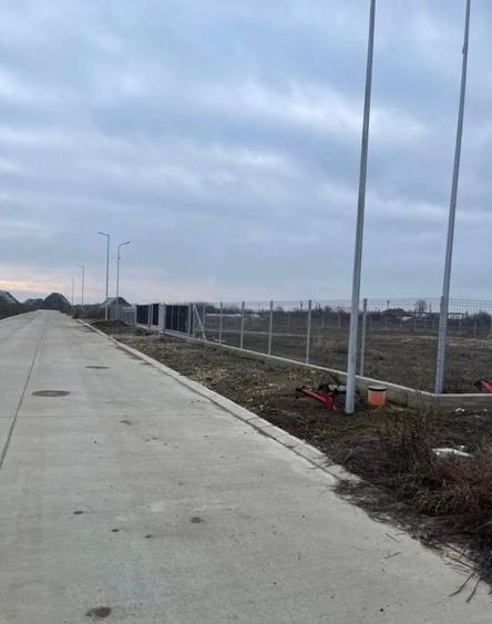 Teren Construcții intravilan de 2300 mp, în Torontalului