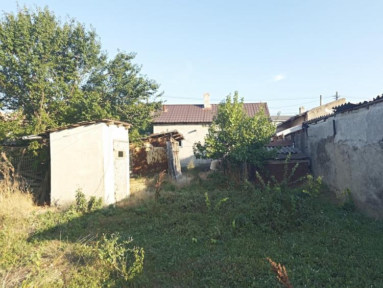 Casă individuală cu 5 camere cu Canalizare în Ovidiu