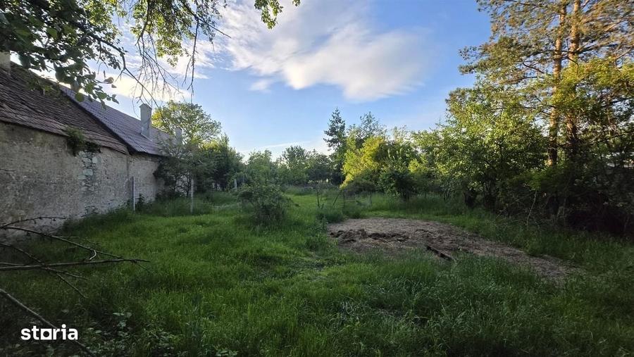 Casă cu 3 camere decomandat în Veneția de Sus