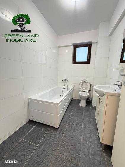Apartament cu 2 camere decomandat în Podul de Fier