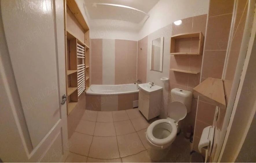 Apartament cu 2 camere decomandat în Girocului