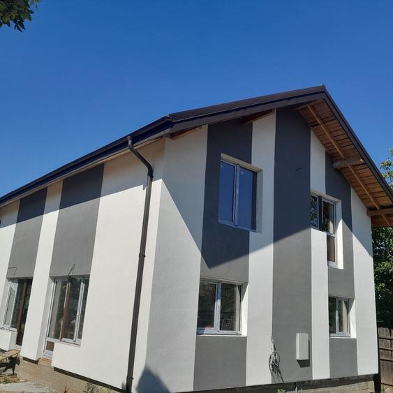 Casă cu 4 camere cu Teren 1728 Mp în Mârșa
