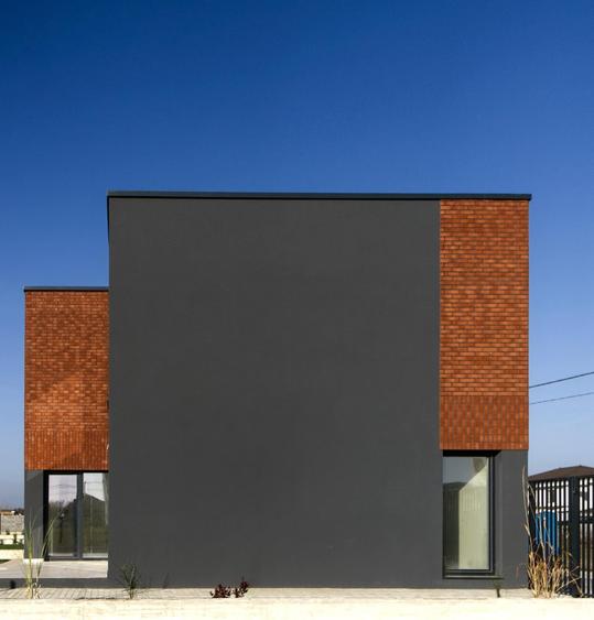 Duplex cu 4 camere cu Canalizare în Exterior Nord