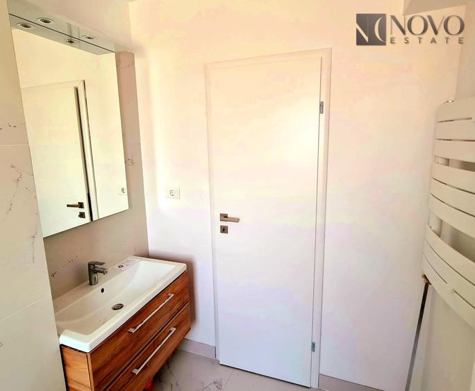 Apartament cu 3 camere semidecomandat, mobilat în Timpuri Noi
