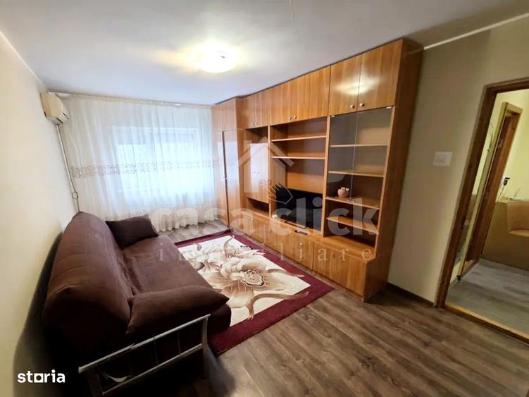 Apartament cu 3 camere decomandat, mobilat în Micro 17