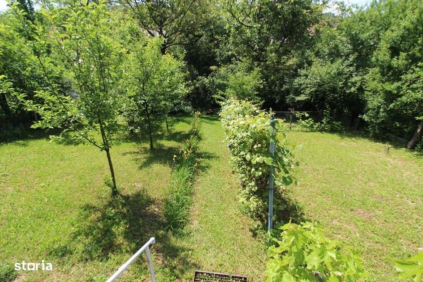 Casă cu 4 camere în Hunedoara