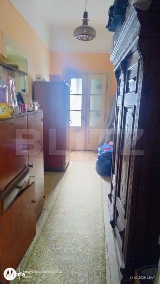 Casă cu 4 camere cu Teren 7729 Mp în Central