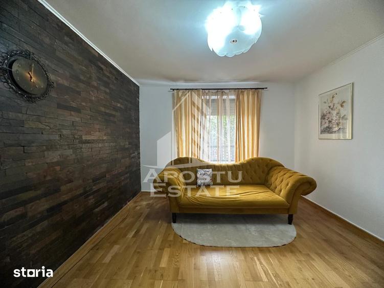 Casă cu 4 camere cu Teren 240 Mp în Lipovei