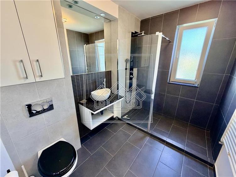 Apartament cu 2 camere decomandat în Arhitecților - Calea Cisnădiei