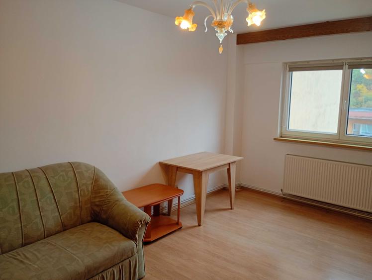 Apartament cu 2 camere decomandat în Griviței