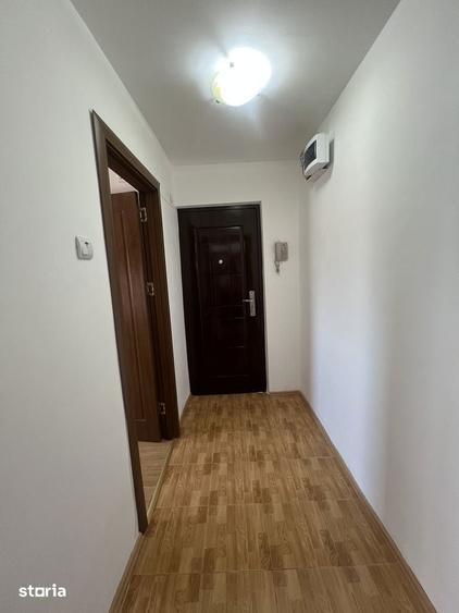 Apartament cu 2 camere semidecomandat în Calea București