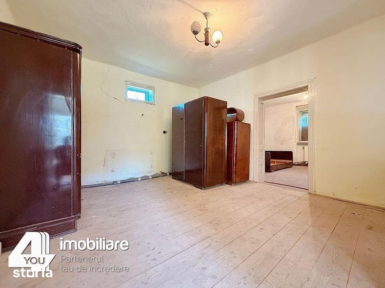 Casă cu 3 camere cu Teren 2114 Mp în Central