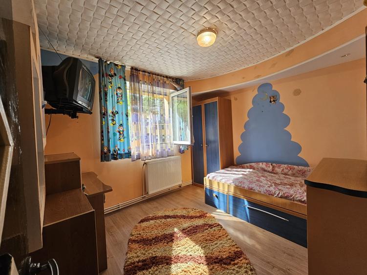 Apartament cu 2 camere decomandat în Micro 15