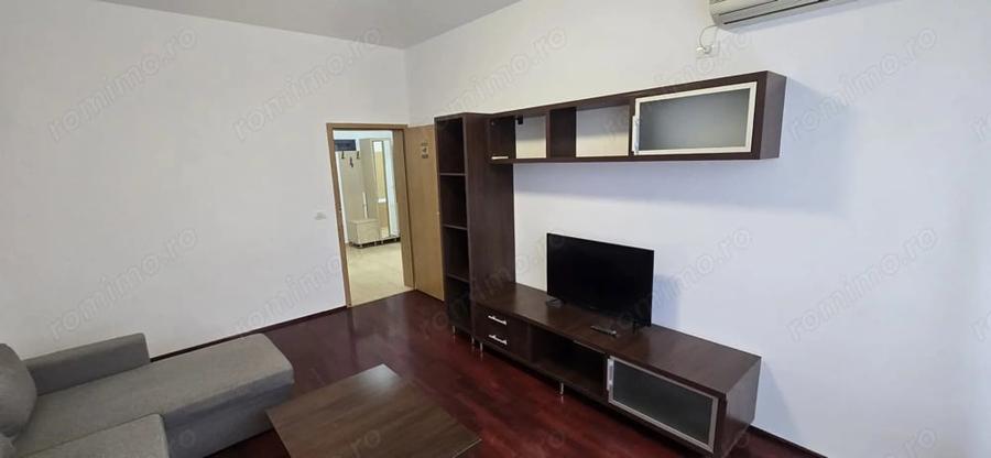 Apartament cu 2 camere decomandat în Medicină