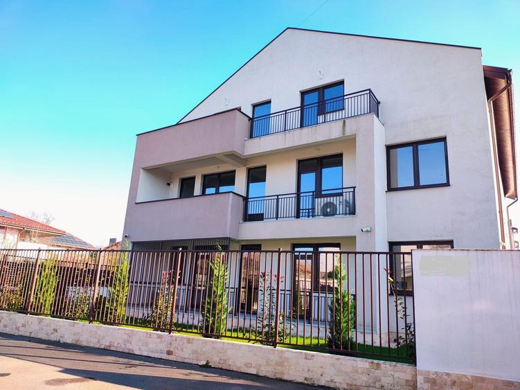 Apartament cu 3 camere decomandat, mobilat în Dămăroaia