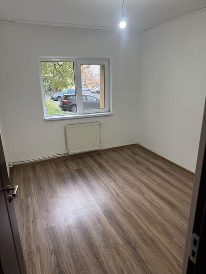 Apartament cu 4 camere decomandat în Sfântu Ilie
