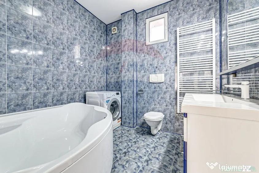 Apartament cu 3 camere decomandat în Boul Roșu
