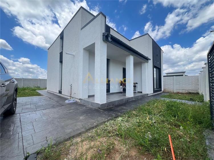 Casă individuală cu 3 camere cu Teren 300 Mp în Berceni