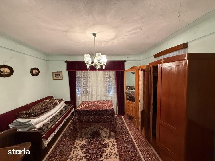 Casă cu 4 camere cu Teren 400 Mp în Poiana Sibiului