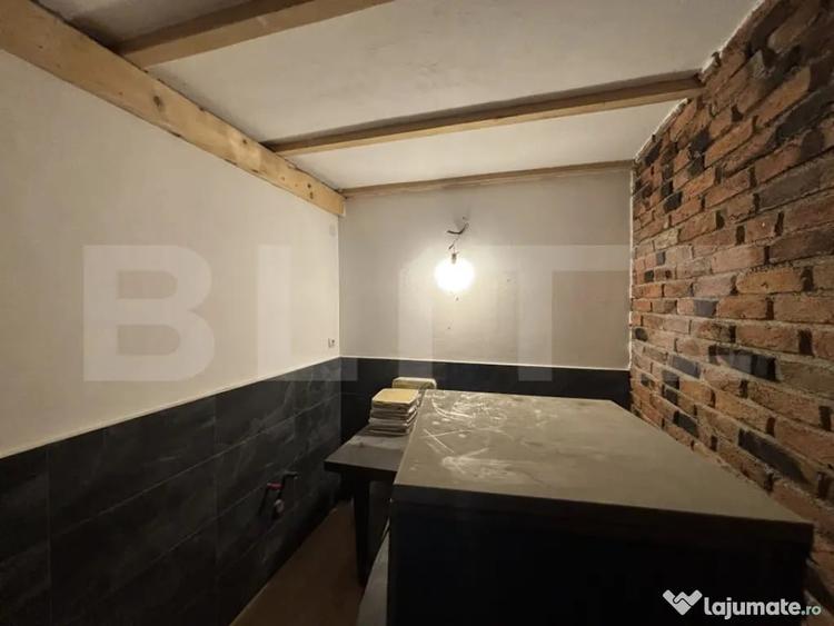 Spațiu comercial, de 480 mp, în Central