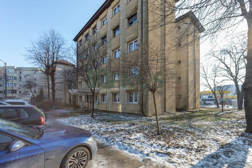 Apartament cu 2 camere semidecomandat în Milcov