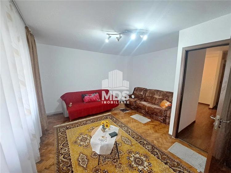 Apartament cu 2 camere decomandat, mobilat în Complex Studențesc