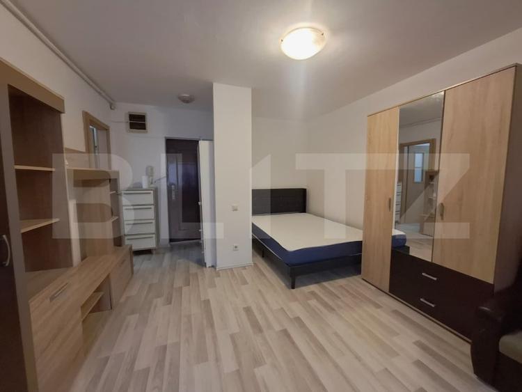Garsonieră decomandată, mobilată în Bartolomeu