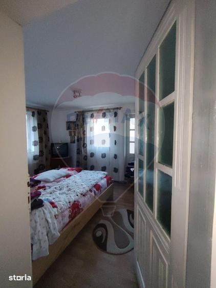 Case cu 7 camere de vanzare in comuna Panaci, sat Dragoiasa. - 6