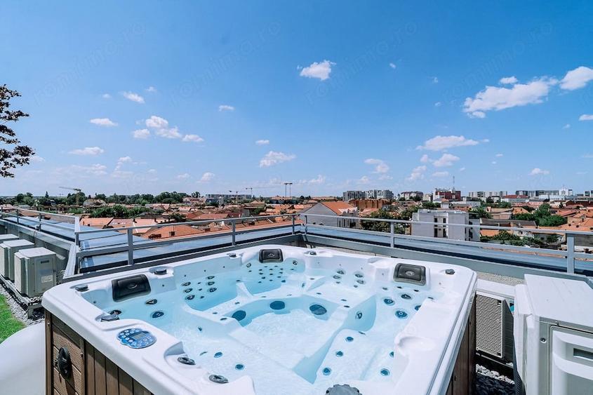 Penthouse 4 camere, ultracentral, Oradea. 800 000 E. Comision 0 - 9