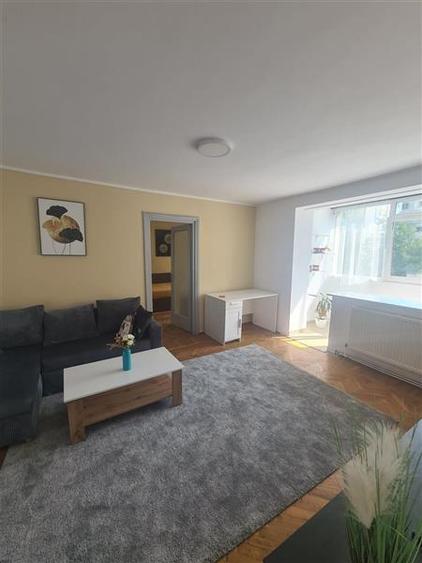 Apartament cu 2 camere semidecomandat, mobilat în Ștefan cel Mare