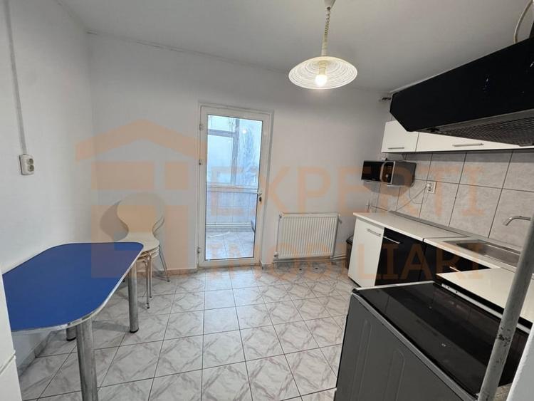 Apartament cu 3 camere decomandat, mobilat în Tomis III