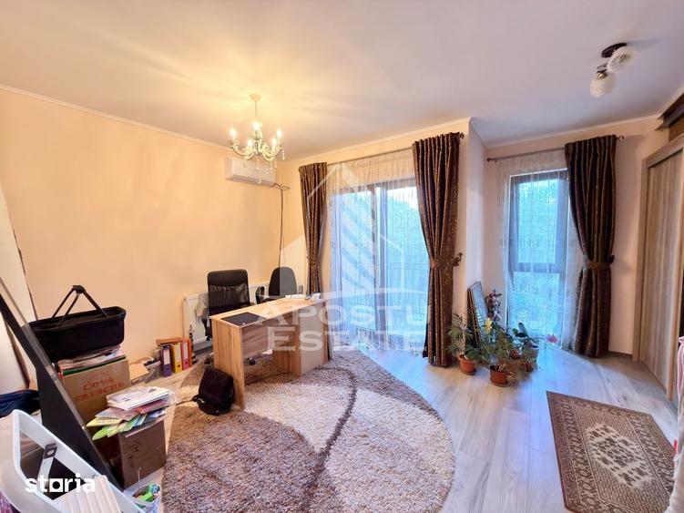 Casă cu 4 camere cu Teren 250 Mp în Sud