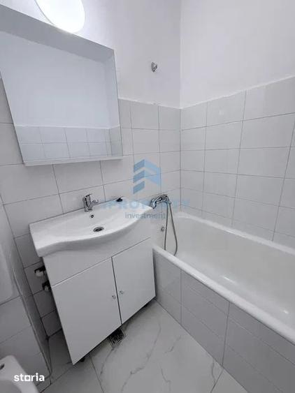 Apartament cu 3 camere decomandat în Drumul Taberei