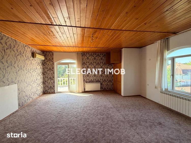 Casă cu 10 camere cu Teren 4900 Mp în Corbeanca