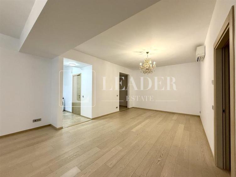 Apartament cu 3 camere decomandat, mobilat în Universitate