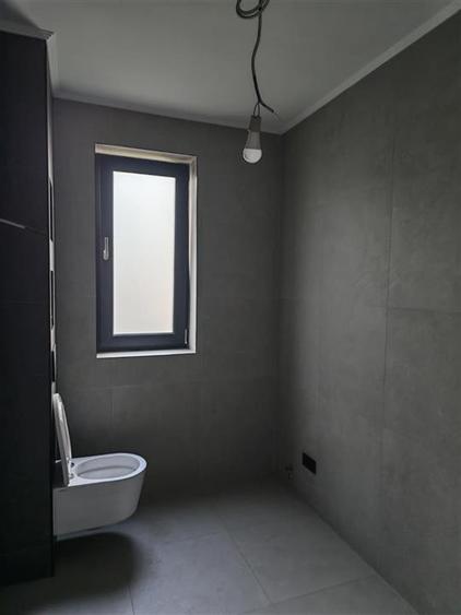 Casă cu 3 camere cu Teren 335 Mp în Central