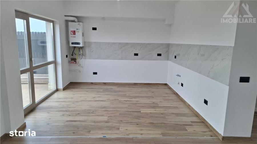 Casă cu 4 camere cu Teren 250 Mp în Rediu