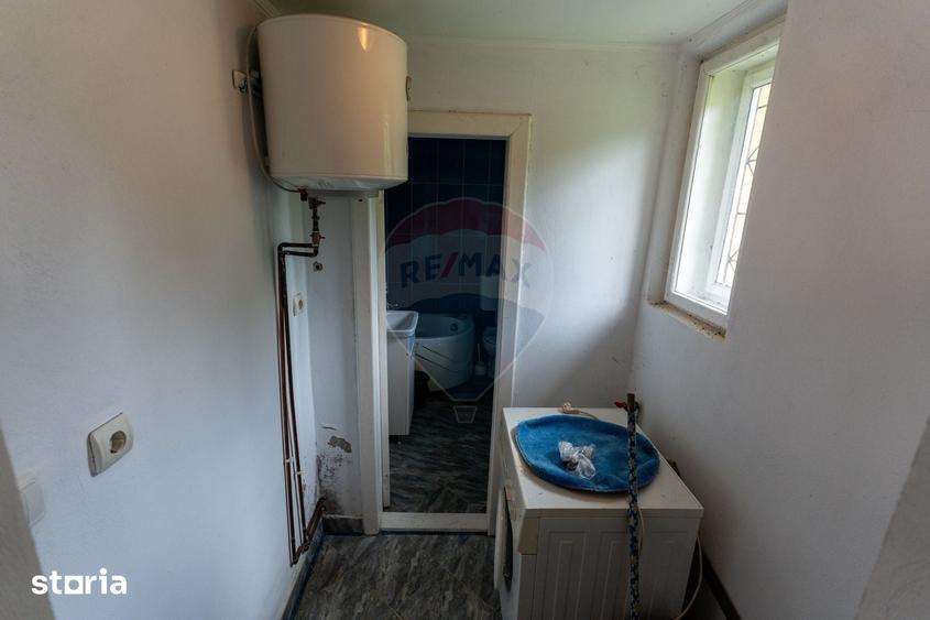 Casă cu 6 camere cu Teren 2143 Mp în Ribița