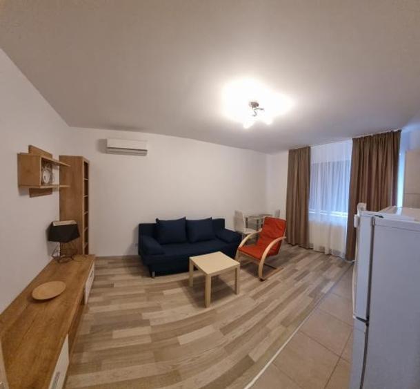 Apartament cu 2 camere decomandat, mobilat în Parcul Carol
