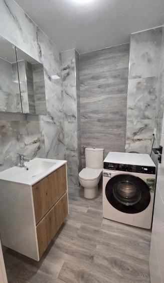 Apartament cu 2 camere semidecomandat în Florești